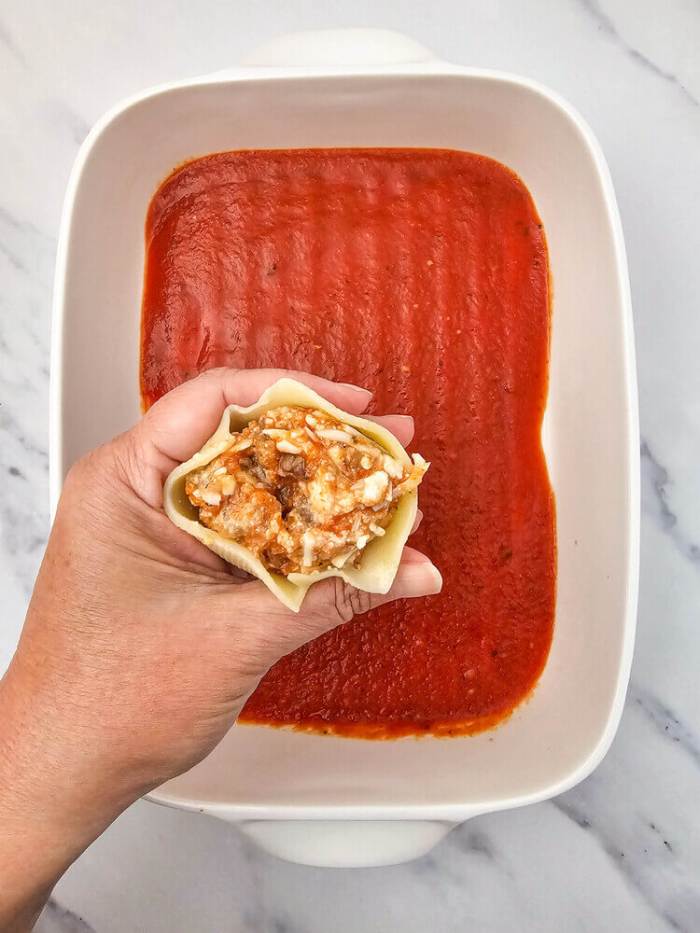 filling italian stuffed shells