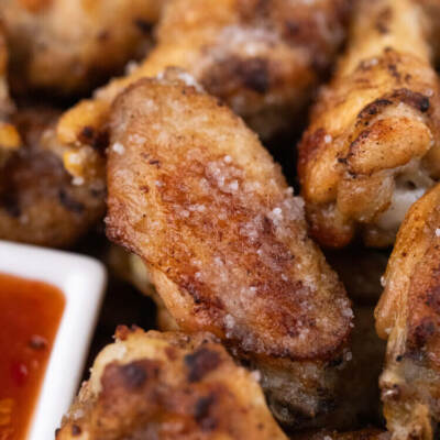 Salt and Vinegar Game Day Chicken Wings close up look.