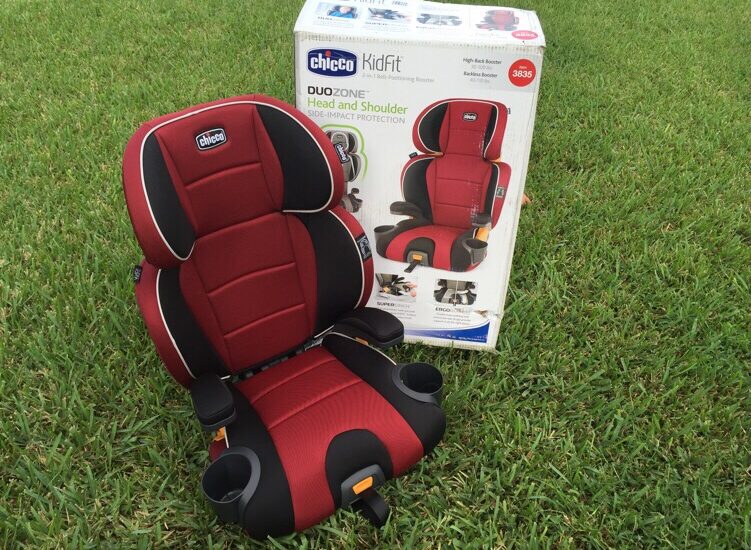 Chicco KidFit Booster Seat
