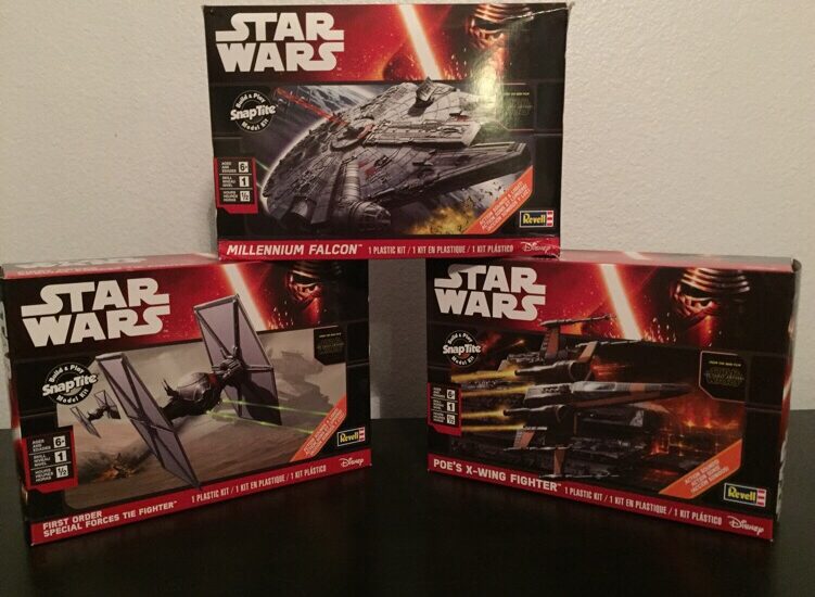 Star Wars: The Force Awakens SnapTite Build and Play kits from Revell