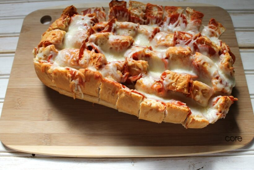 Pull Apart Pepperoni Pizza Bread