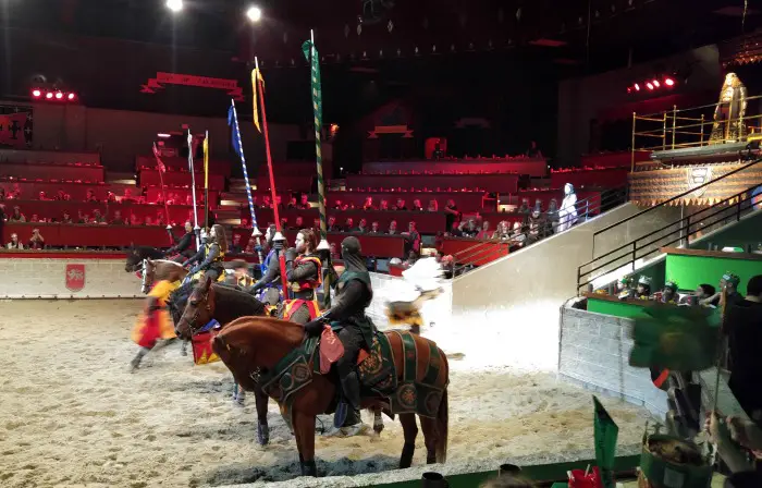 parking at medieval times chicago
