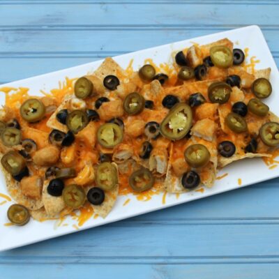 Chicken Nachos with Olives & Jalapenos