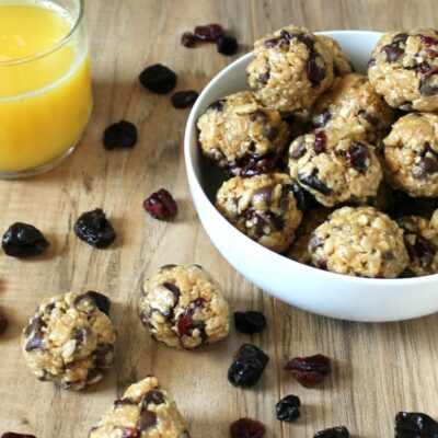 Chocolate & Berry Granola Bites