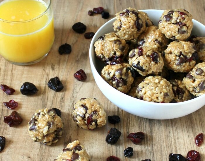 Chocolate & Berry Granola Bites