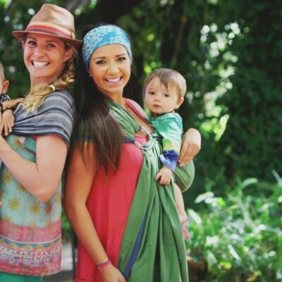 Hip Baby Wrap Lets You Tote Your Baby Comfortably and in Style
