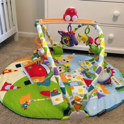 Yookidoo Gymotion Activity Playland – Summer Baby Soiree