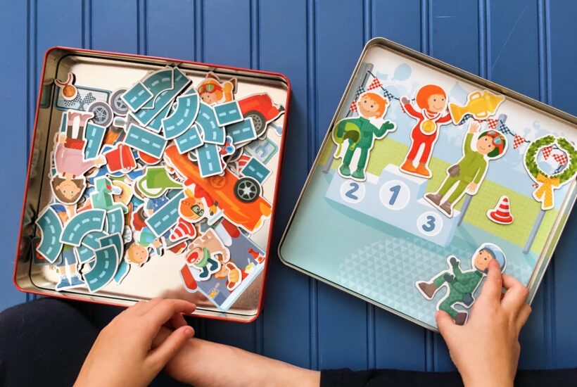 Zippy Cars Magnetic Game