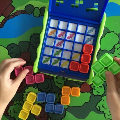 Kanoodle Jr. is the Brain Teaser Puzzle Just Perfect for Kids ages 4-7