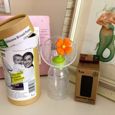 Haakaa Silicone Breast Pump with Silicone Flower Stopper is the Casual Pump Moms NEED