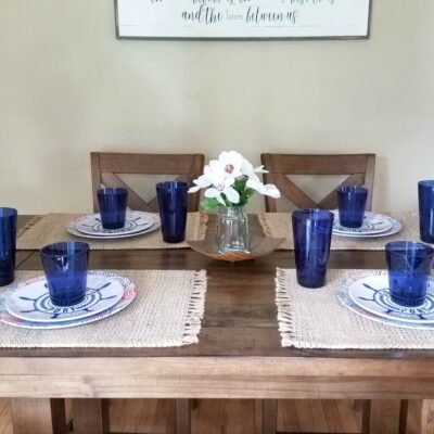 Simple Nautical Tablescape
