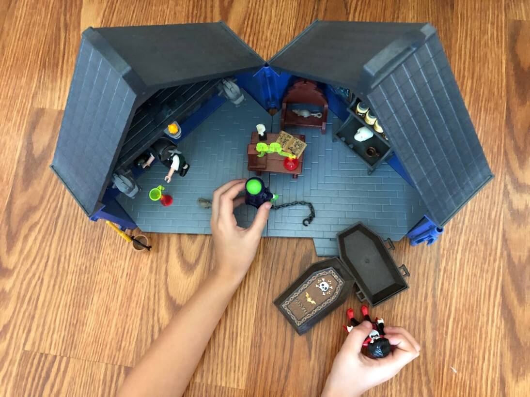 NEW Take Along Haunted House from PLAYMOBIL