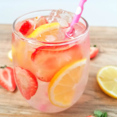 Pink Lemonade Moscato Cocktail Recipe
