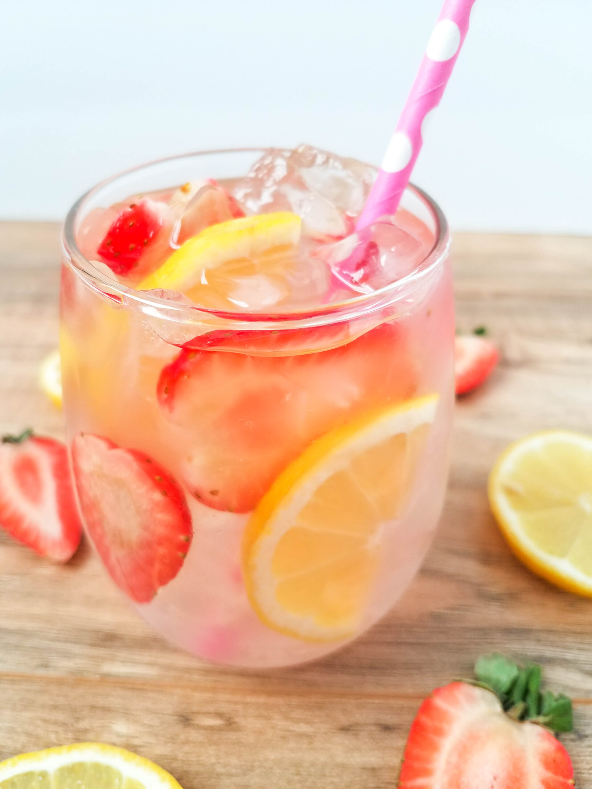 Pink Lemonade Moscato Cocktail Recipe - Outnumbered 3 to 1