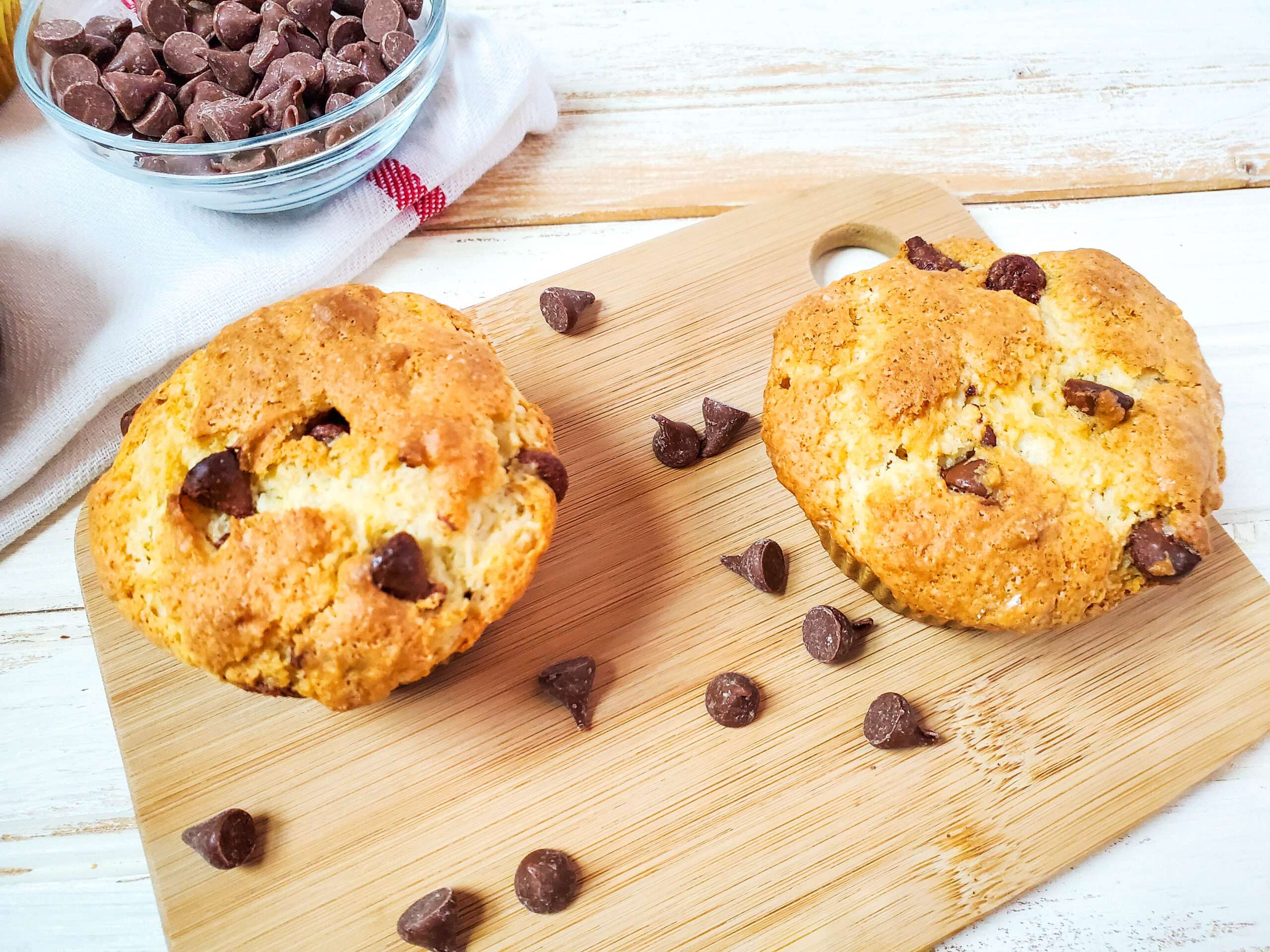 chocolate chip muffins with oil