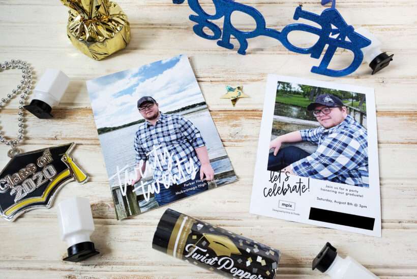 customize graduation invitations