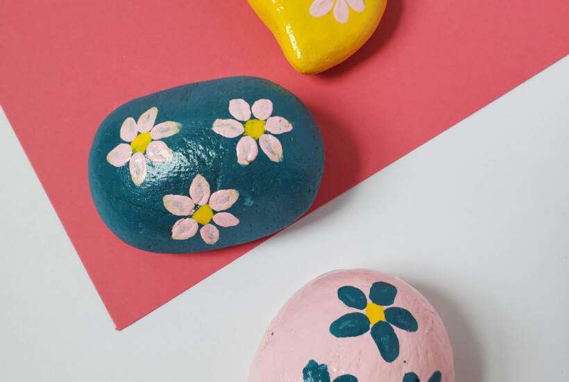 simple flower painted rocks - 0