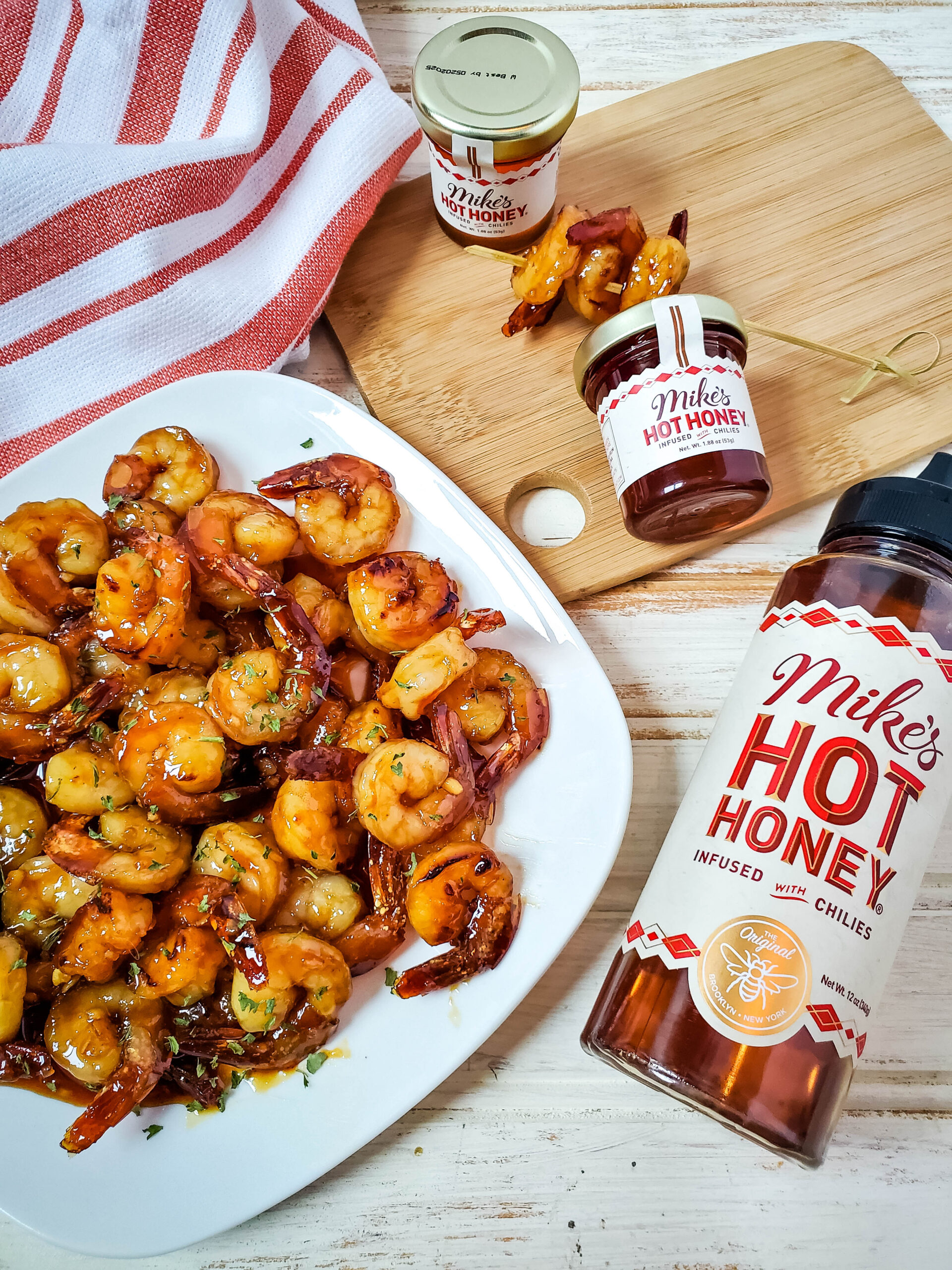 This spicy honey garlic shrimp recipe is quick, easy and absolutely delicious! Serve these shrimp with rice and a vegetable, or serve alone as an appetizer.