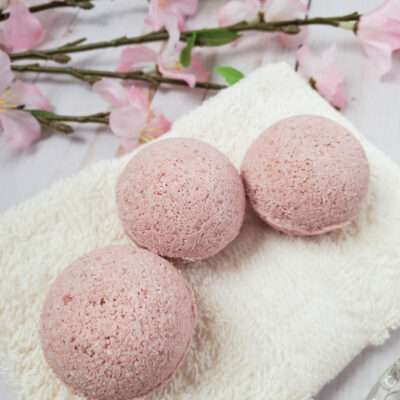These Sweet Almond DIY Bath Bombs are easy to make and smells phenomenal.