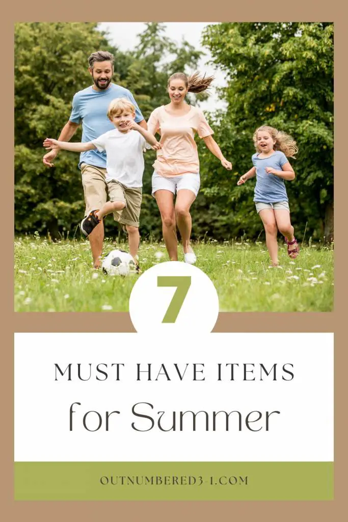 7 Must Have Items for Summer - famoly playing in grass