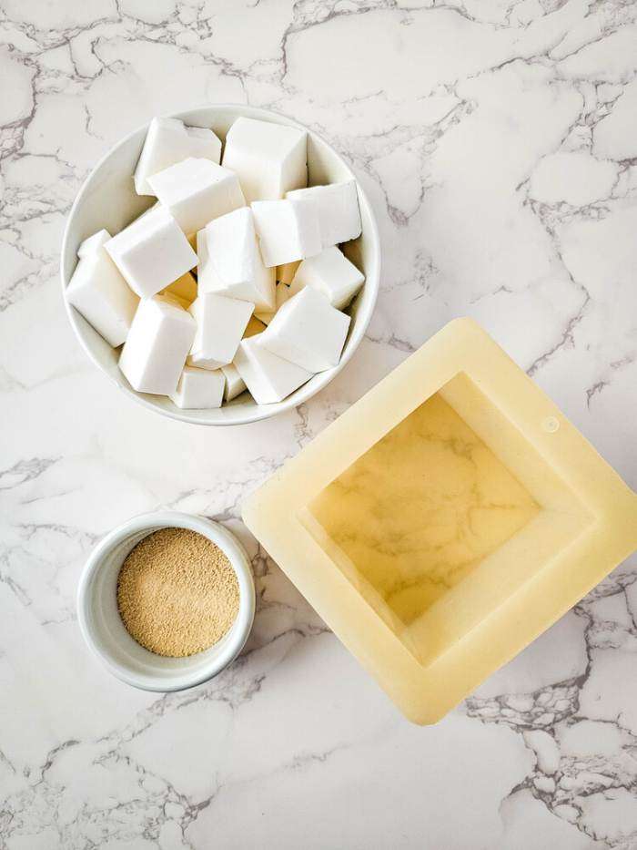 supplies for making honey swirl soap bars
