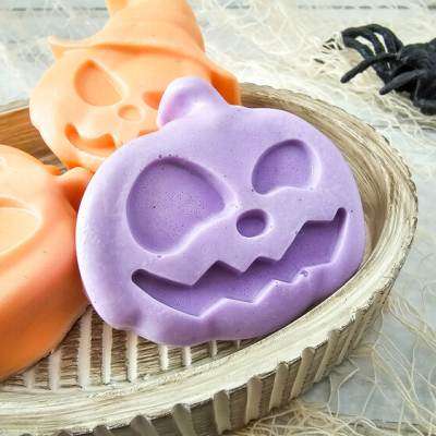 upclose of Jack O Lantern Vanilla Apple Soap Bars