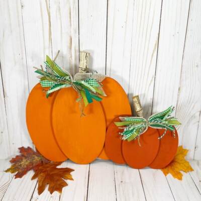 diy wood pumpkins on white wood background