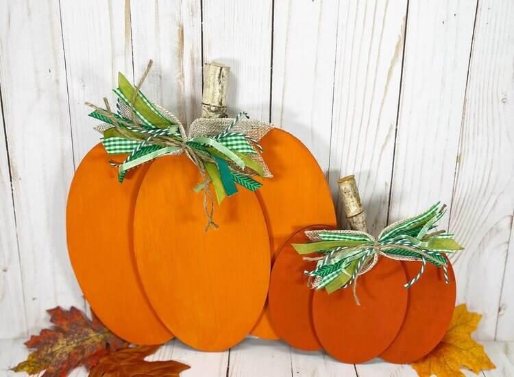 diy wood pumpkins on white wood background