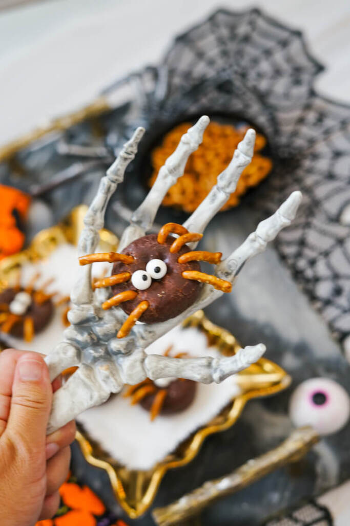 Halloween Spider Donuts