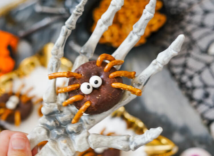 Halloween Spider Donuts