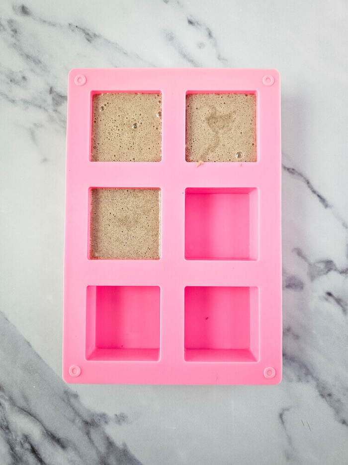 sugar scrub in the mold to makes cubes