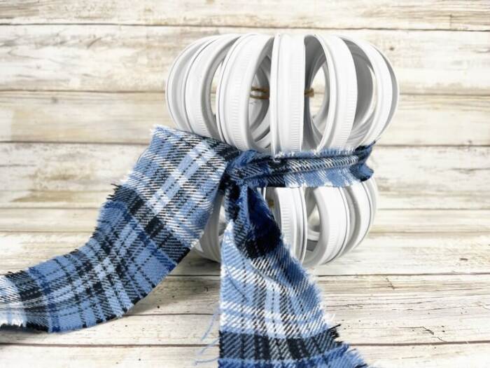 add the fabric around the rings as a scarf