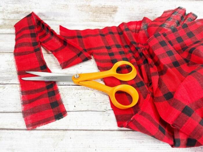 cutting the fabric strips