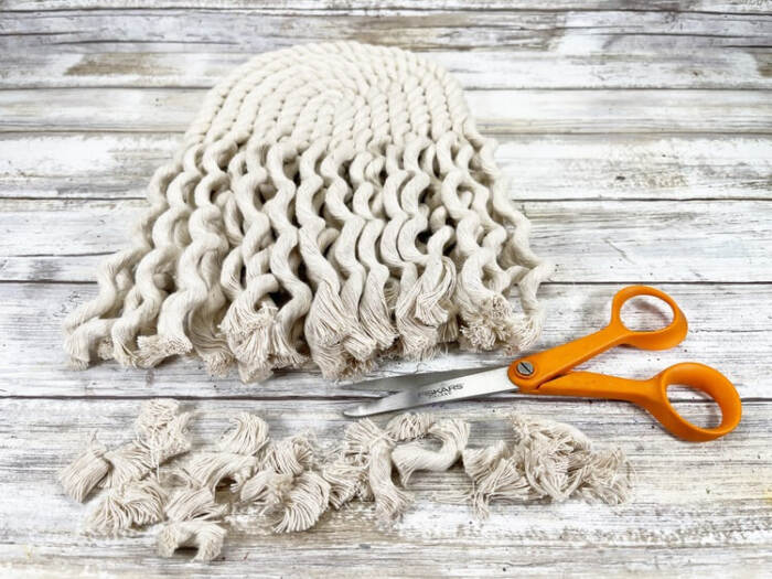 trimming rope tassels for diy snowman wall hanging