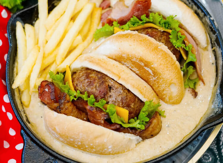 Copycat Applebee's O-M-Cheese Burger in a skillet.