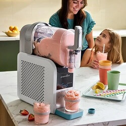 Pampered Chef FreezyFun Ultimate Frozen Drink & Soft-Serve Maker stock image